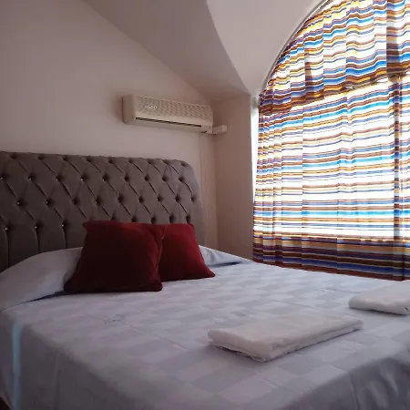 Apartament Wild Cherry 2 Bedroom Economy-3