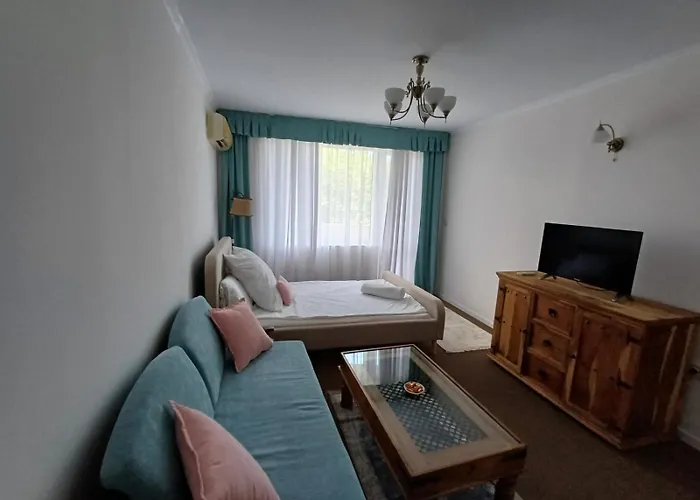 Wild Cherry 2 Bedroom Economy-3 アパート